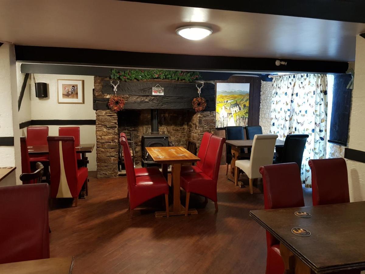The Cock Hotel Bronllys 外观 照片